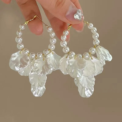 Petals & Pearls - Pearls