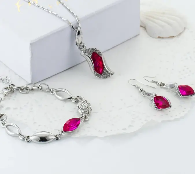 Elegant - Rose Red