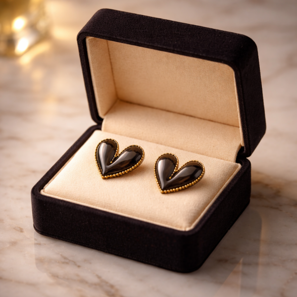 Lonely Heart - Black